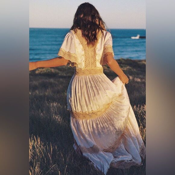 Spell Free People Ocean Gown Maxi White Cream Dress Size XS - Picture 11 of 17